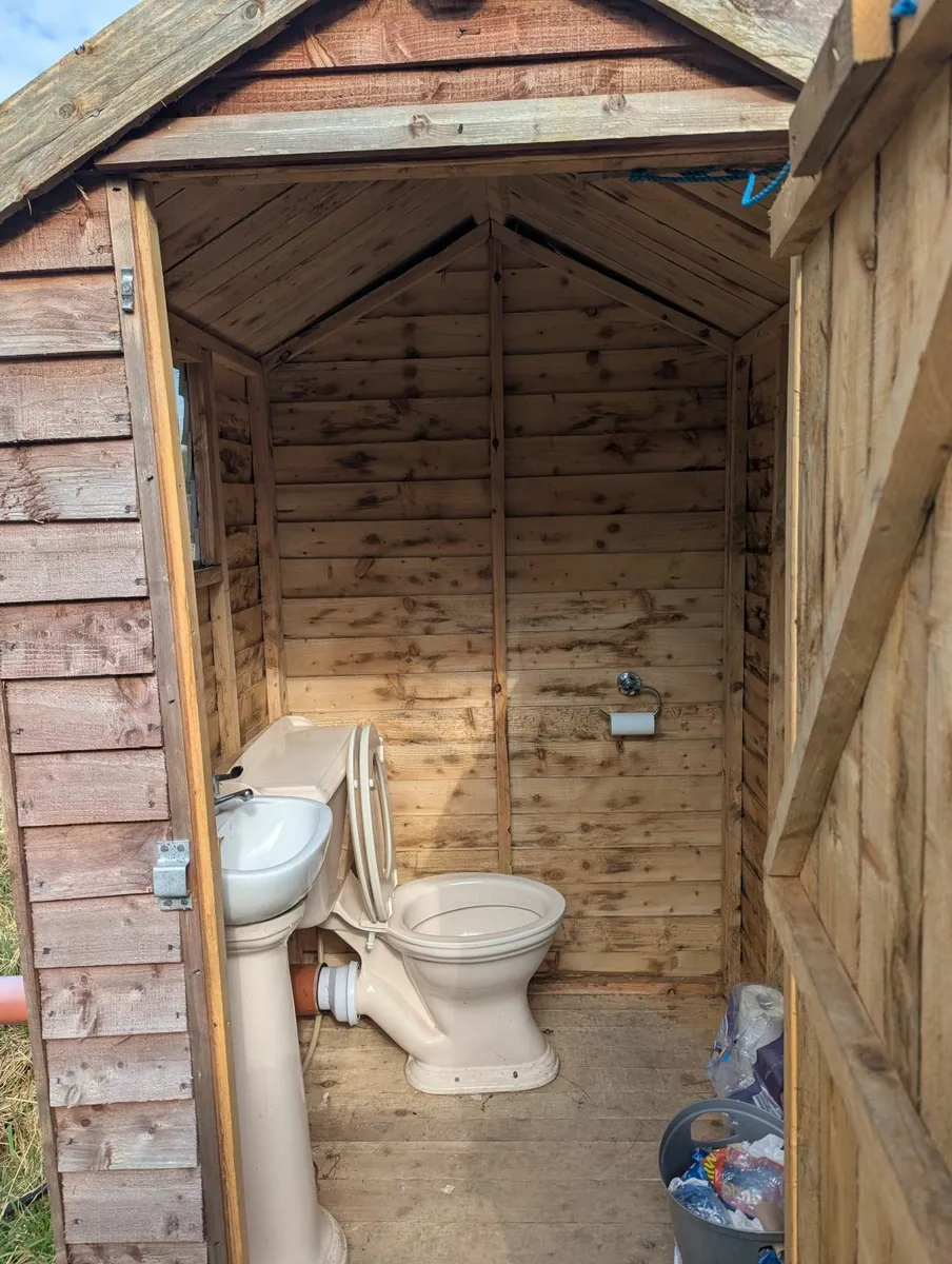 Builders Site Toilet - Image 3