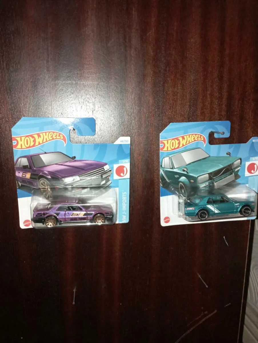 HOT WHEELS NISSAN DIE-CAST MODLES CARS - Image 3