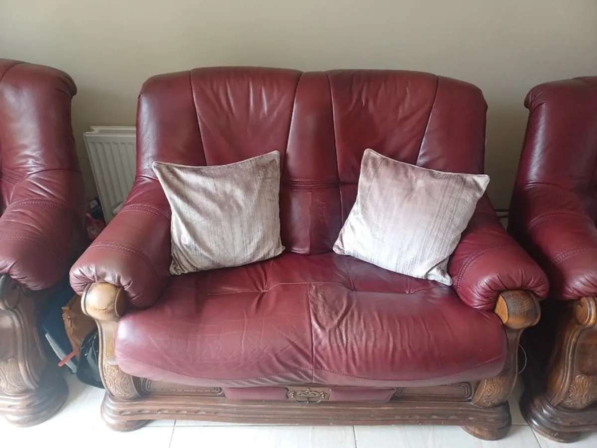 2 Seater Suite for Sale - Image 4