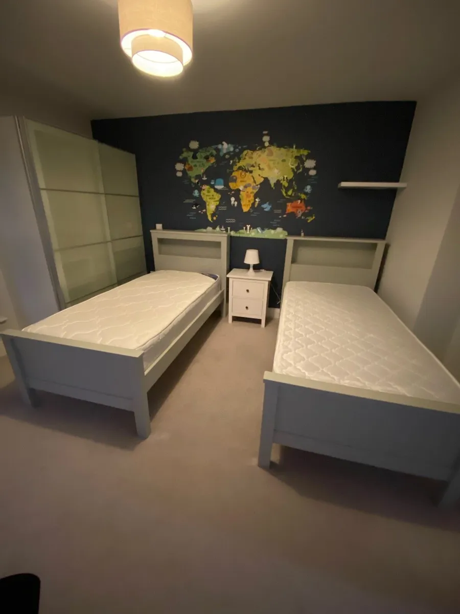 2 Single beds - Image 4