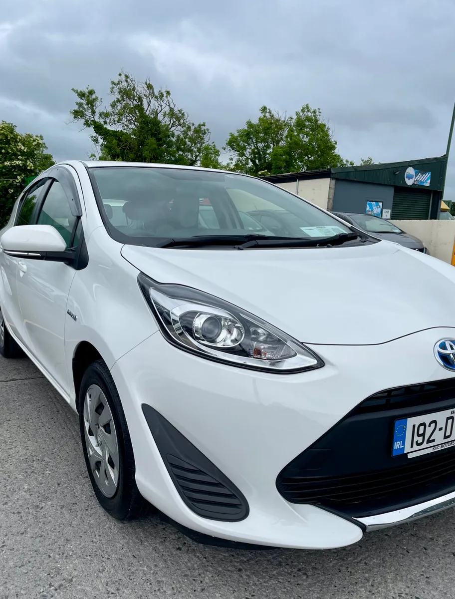 Toyota Aqua 2019 - Image 2