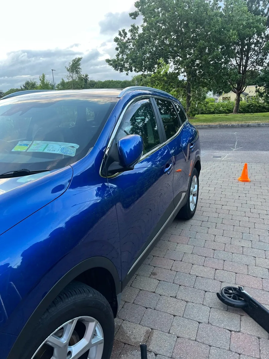 Car - Image 3
