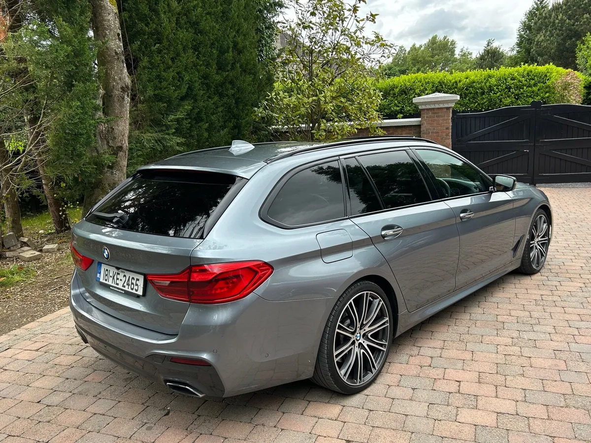 181 BMW 530i Estate Individual Deposit Taken - Image 2