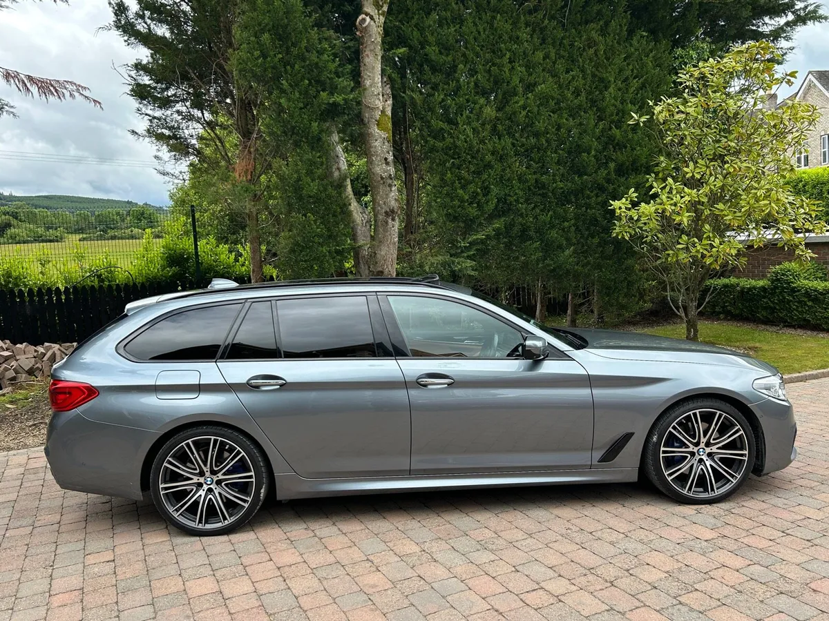 181 BMW 530i Estate Individual Deposit Taken - Image 3