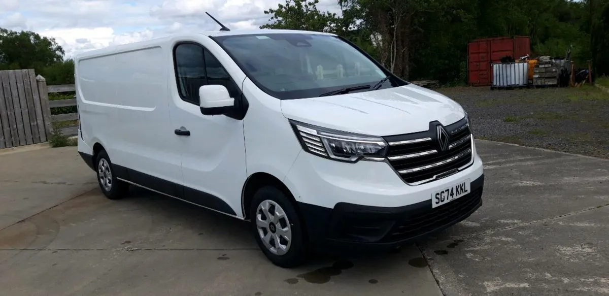 2024 Renault trafic 2.0 TD - Image 1