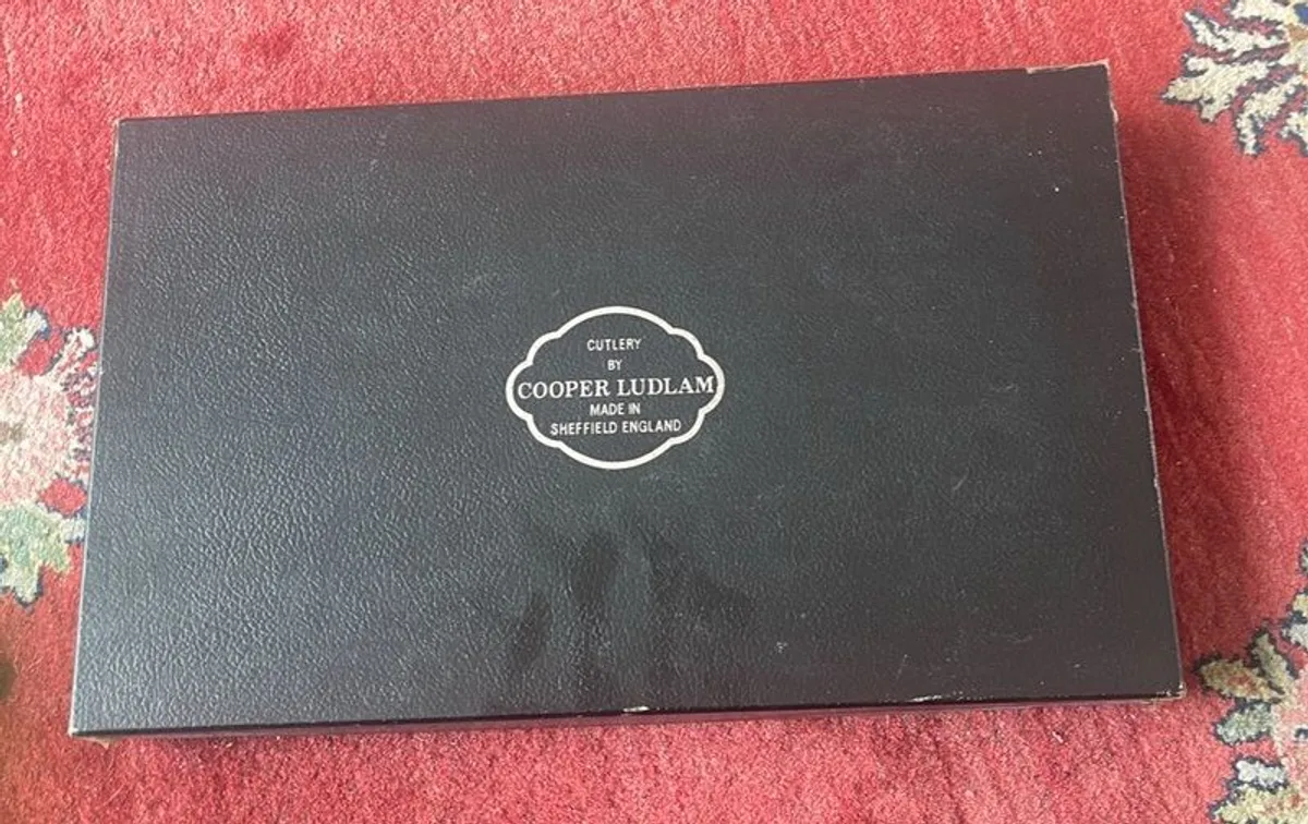 Canteen of  Cooper Ludlam cutlery , knives , forks , spoons ,. - Image 2