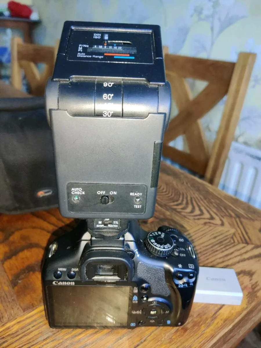 LARGE CANON CAMERA / VIDEO, Digital New & Flash ! - Image 3