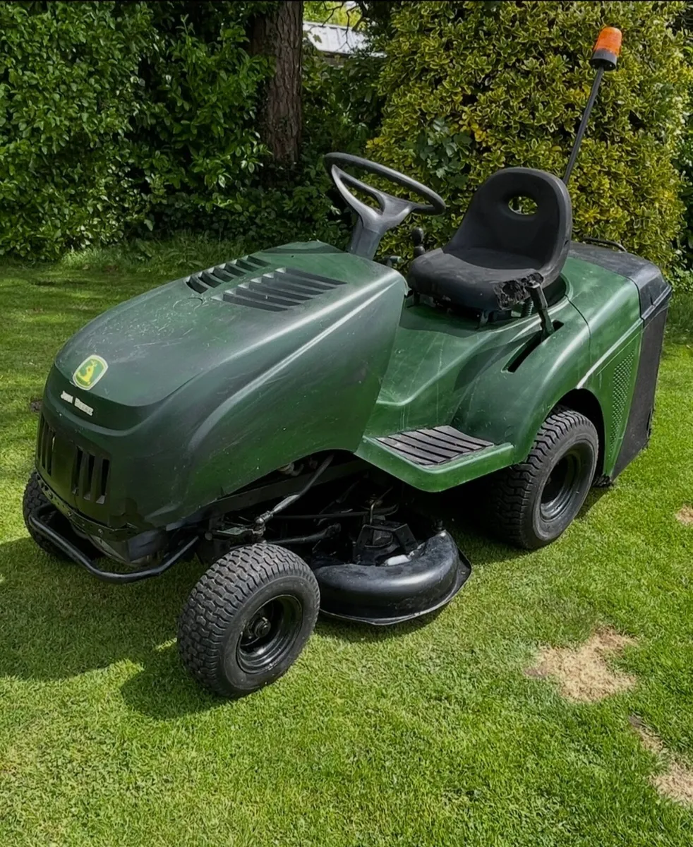 Ride On Lawnmower - Image 1