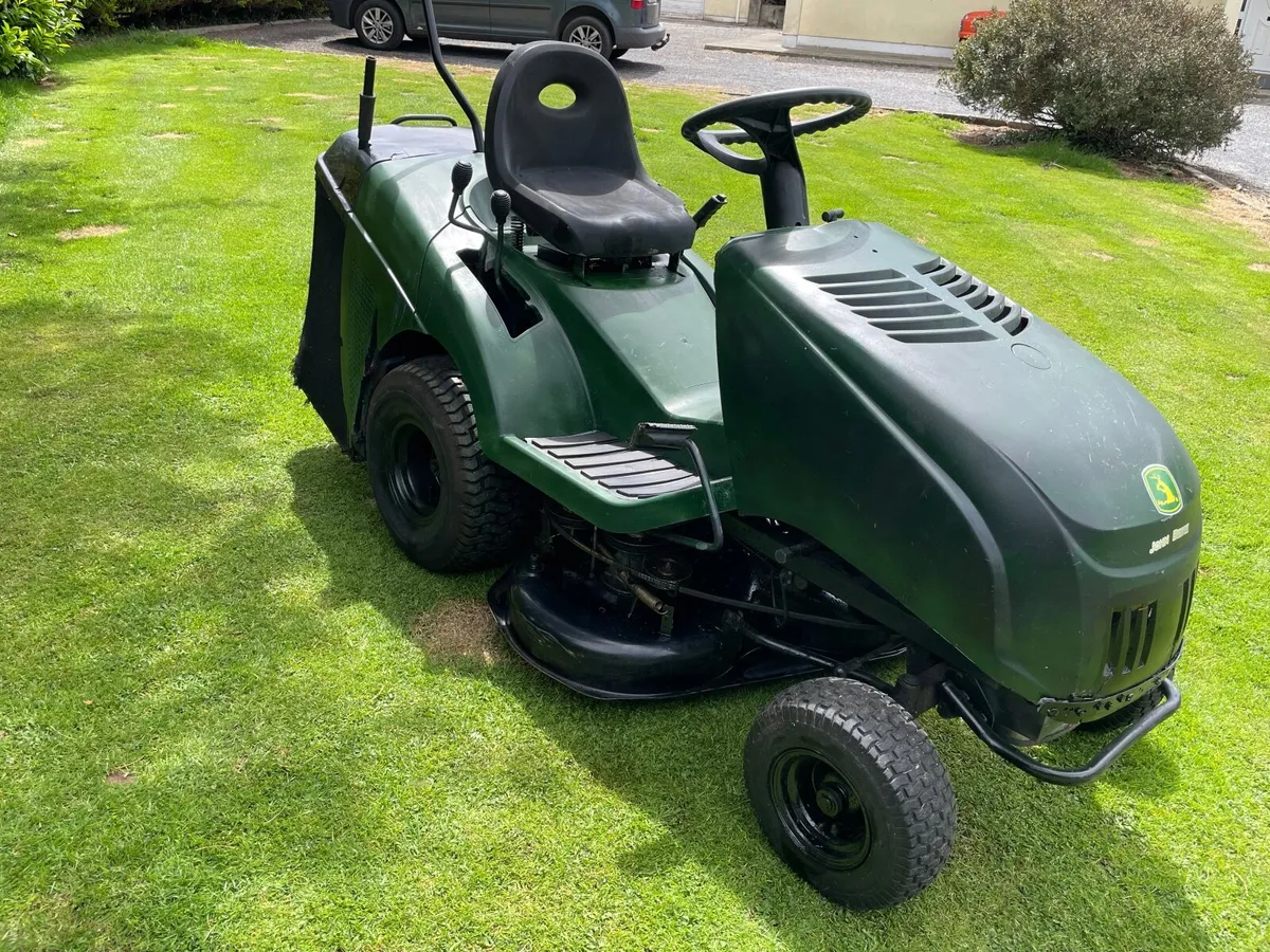 Ride On Lawnmower - Image 2