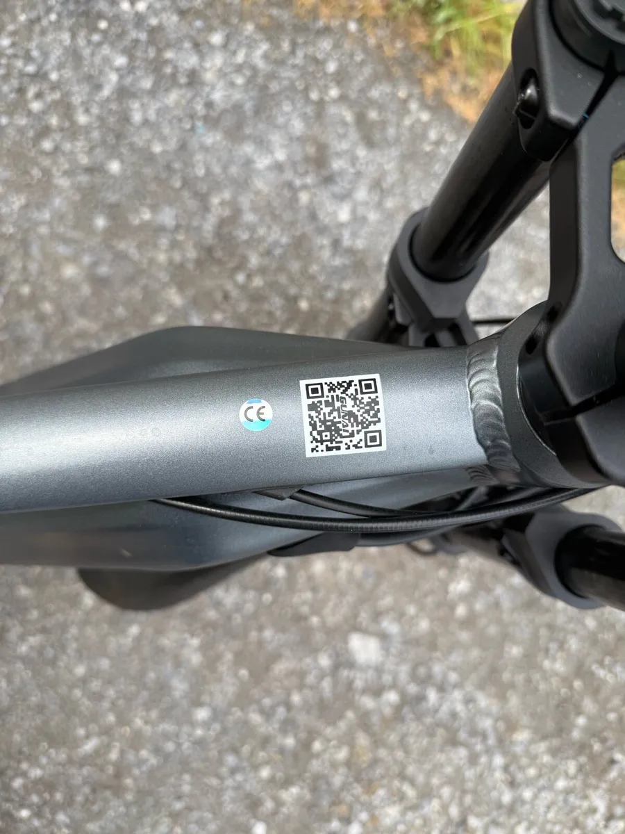 Gunai electric Bike L size - Image 2