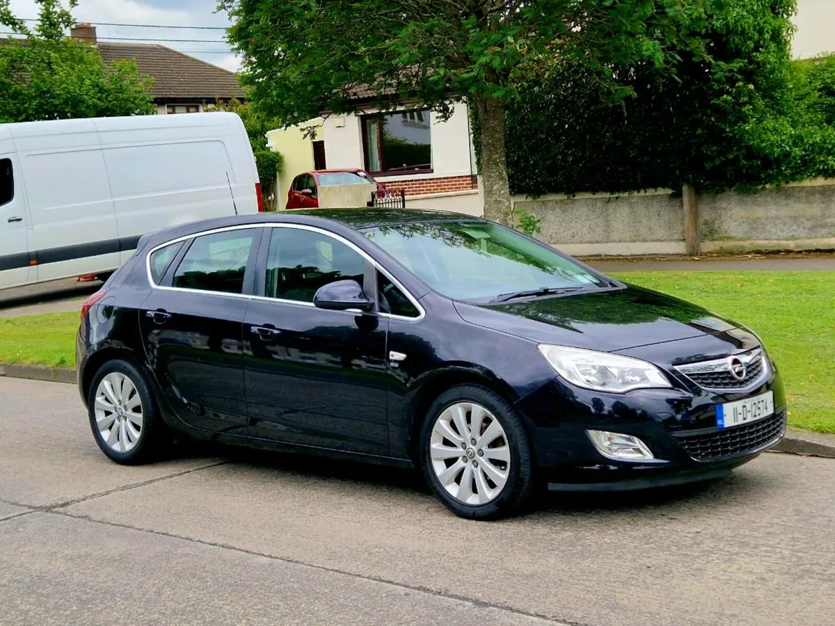 2011 opel astra tax & n.c.t - Image 1