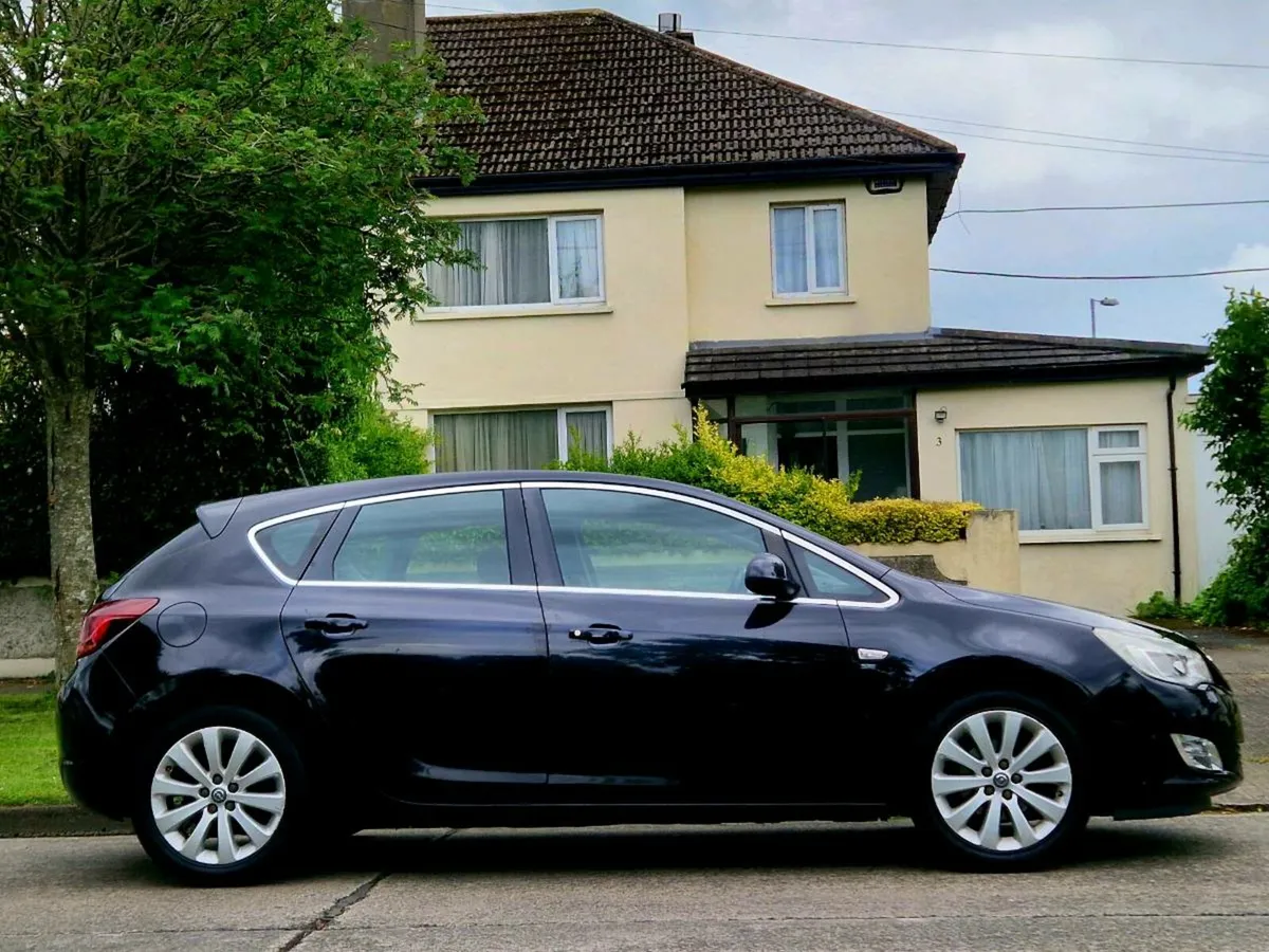 2011 opel astra tax & n.c.t - Image 2