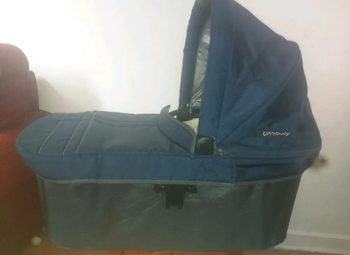 Uppababy vista bassinet - Image 2