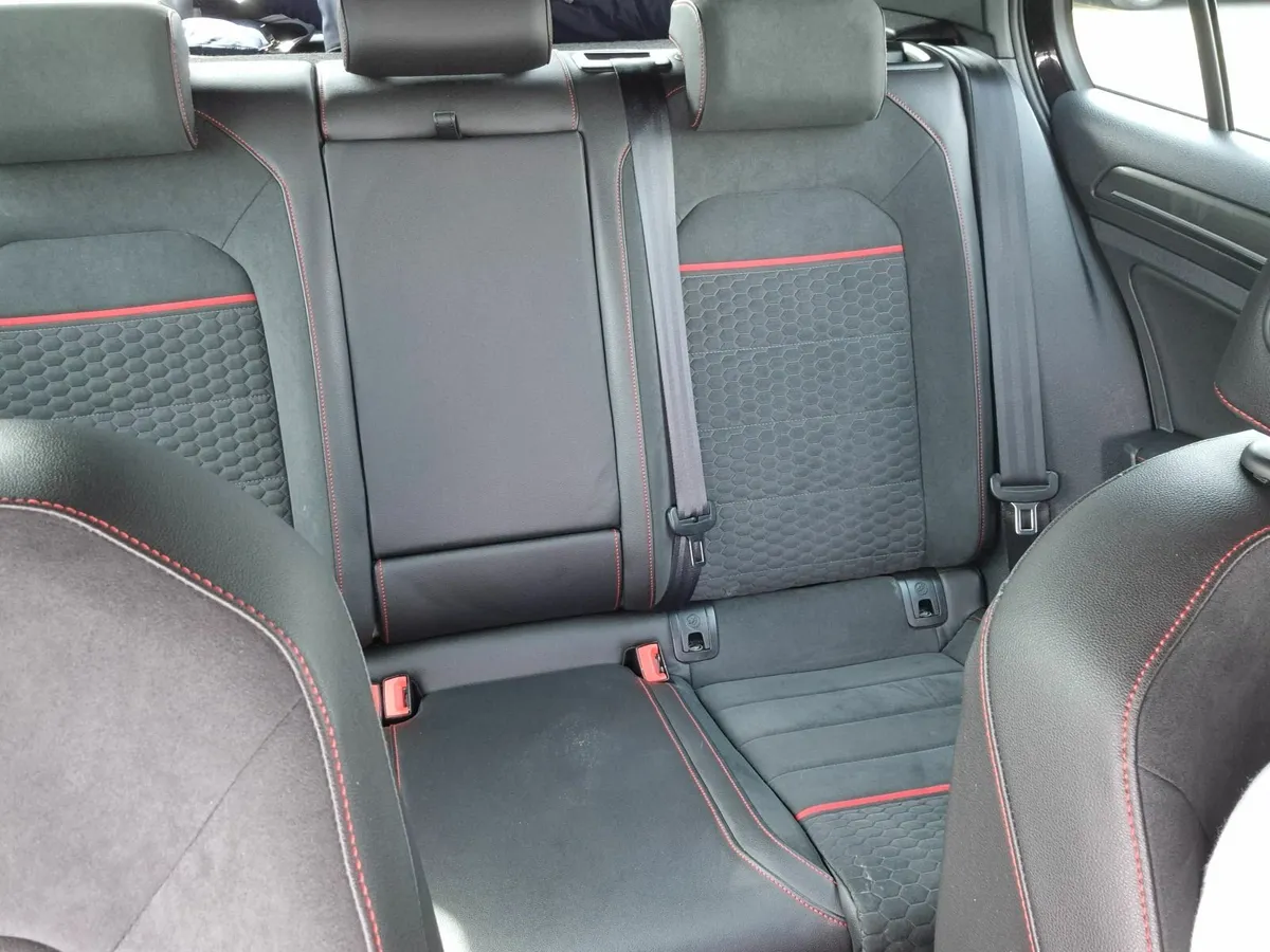 2019 VW GOLF GTI "Manual" PERFORMANCE TSI 245HP - Image 2