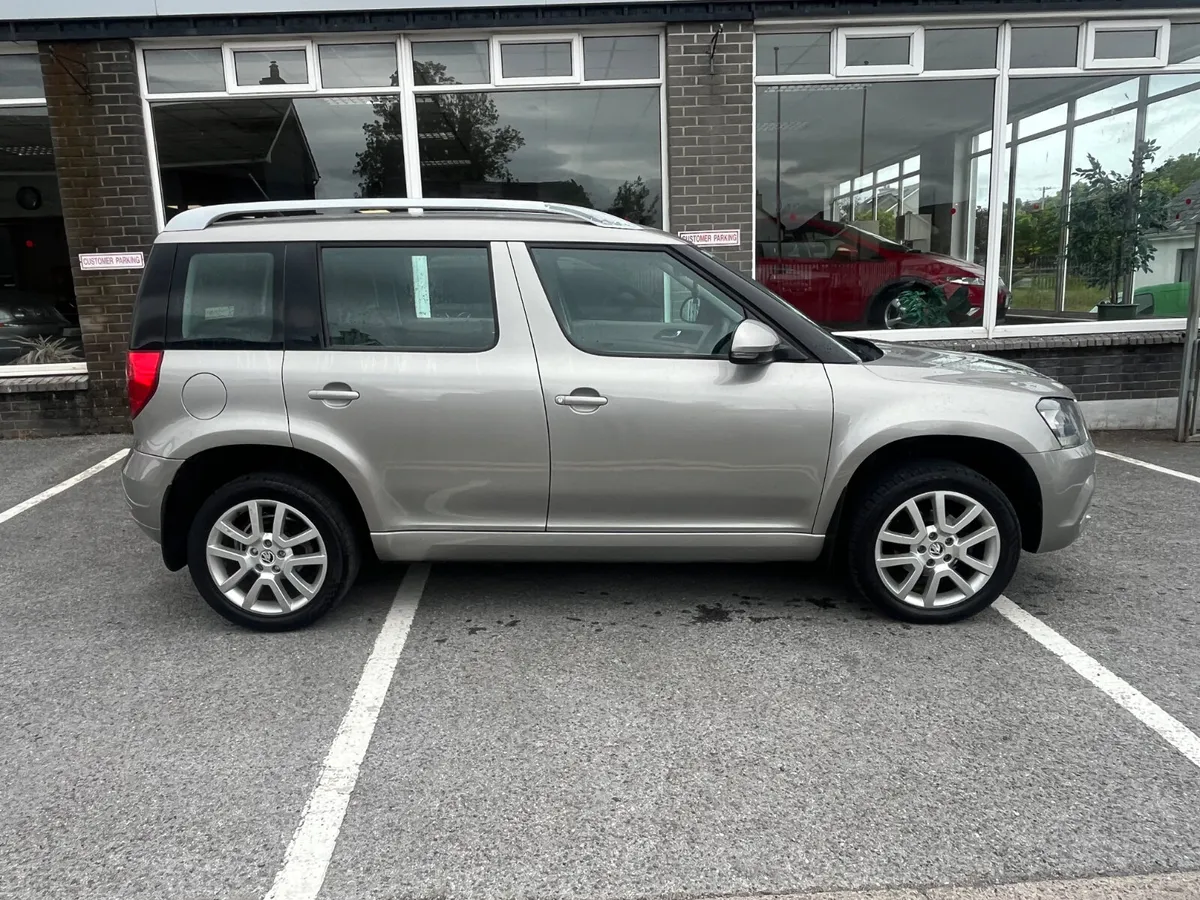 Skoda Yeti Elegance 2.0 TDI 110BHP - Image 2