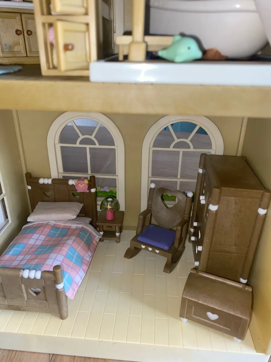 Sylvanian Hotel and Marquee - Image 2