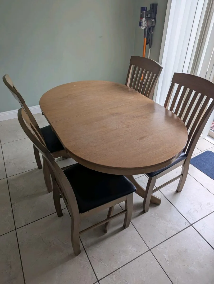Kitchen Table & Chairs - Image 3