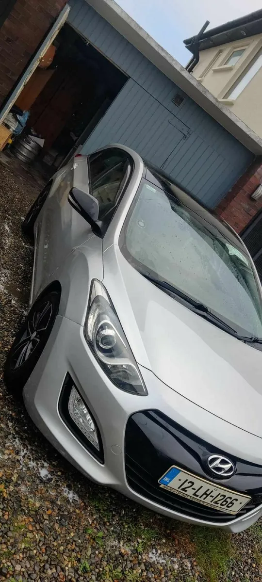 Hyundai i30 2012 - Image 1