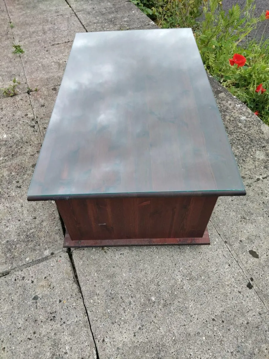 PINE COFFEE TABLE - Image 2