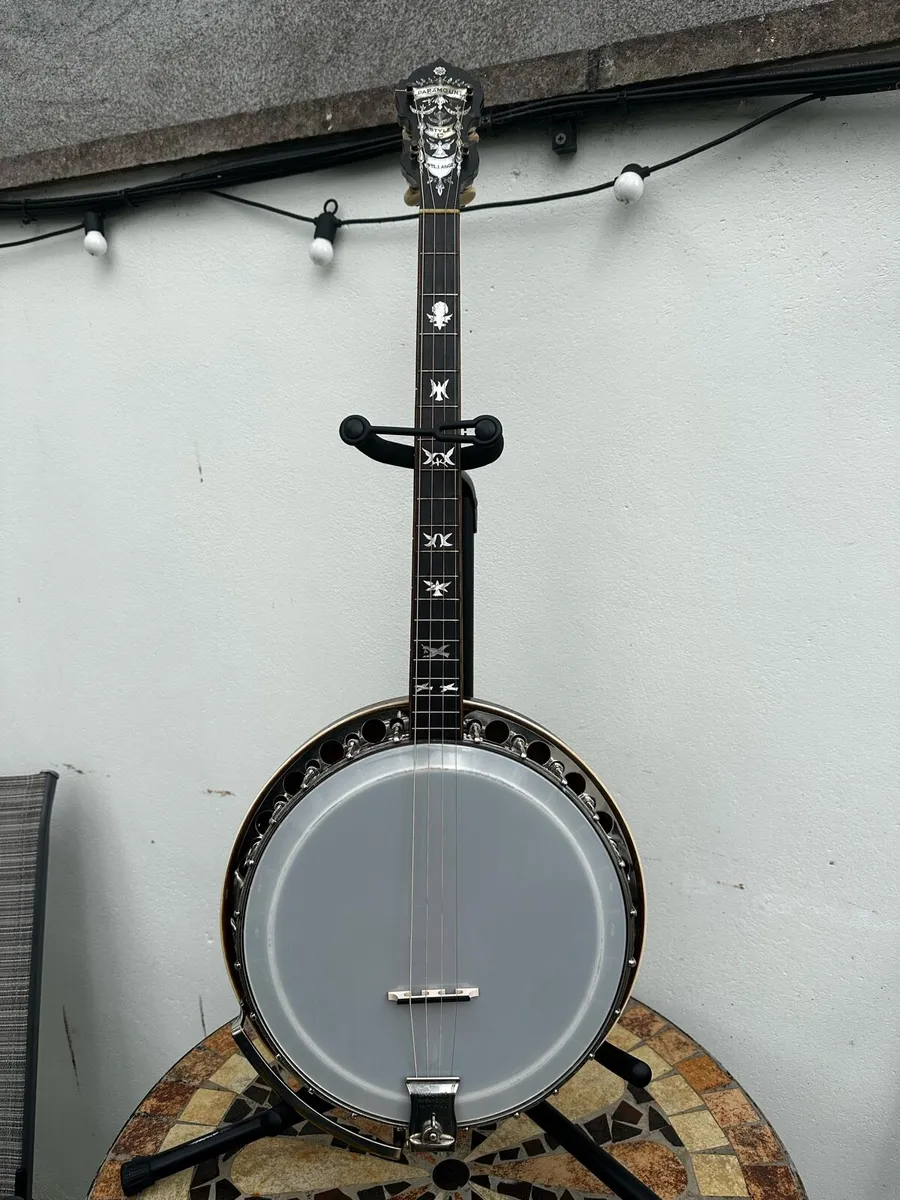 Paramount Style C Tenor Banjo - Image 1