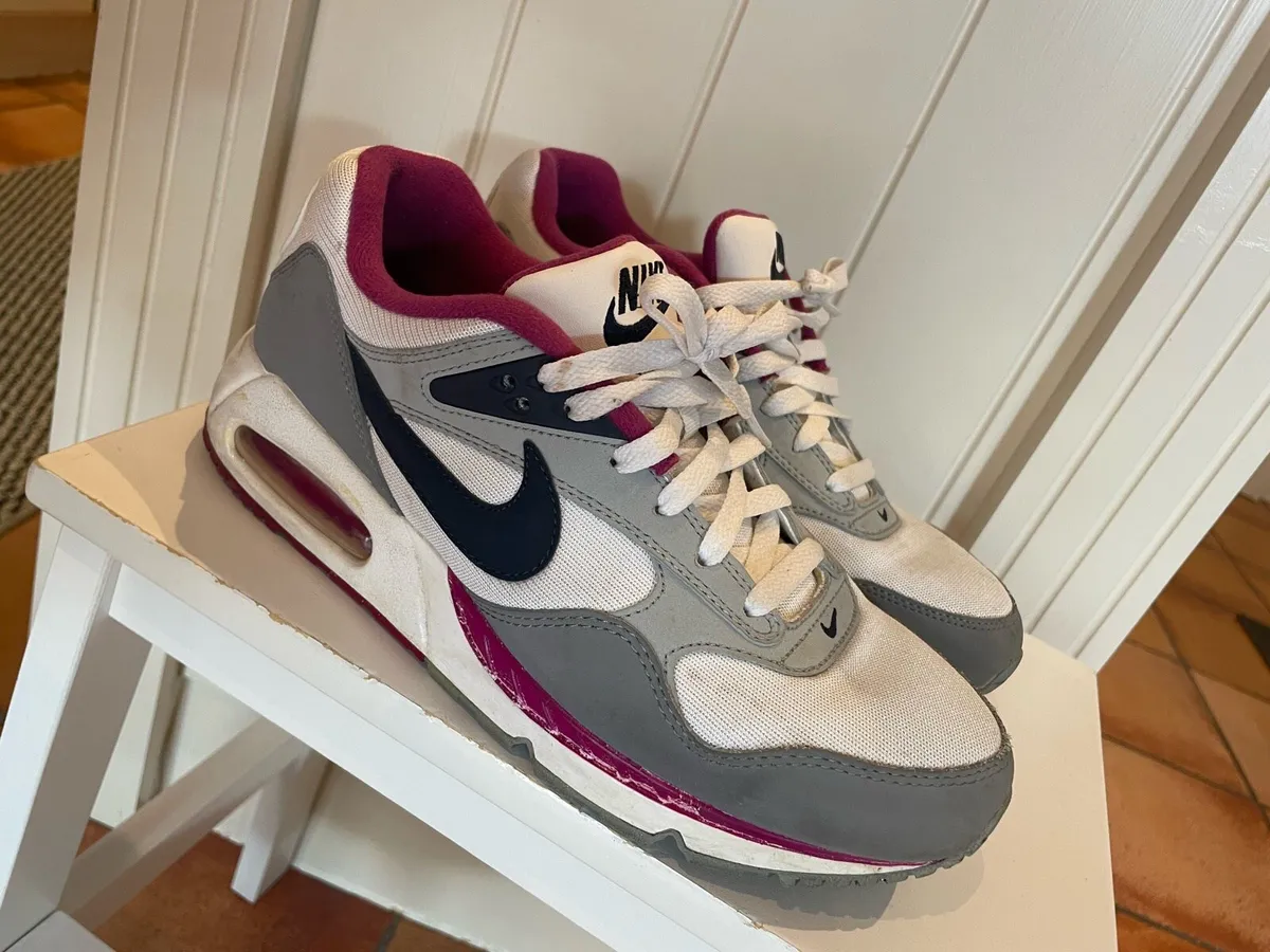 Nike Air Sneaker - Image 3