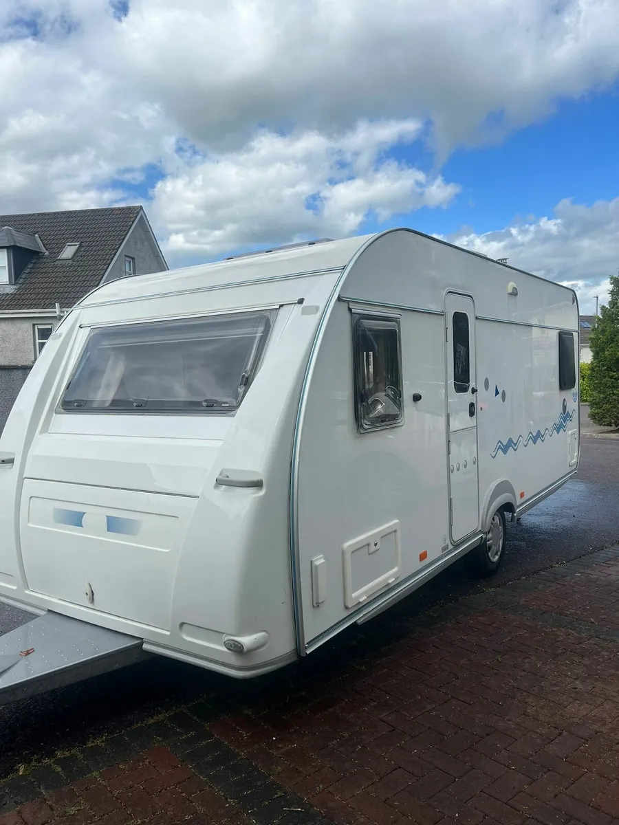 Adria adordx fixed bed 16ft - Image 1
