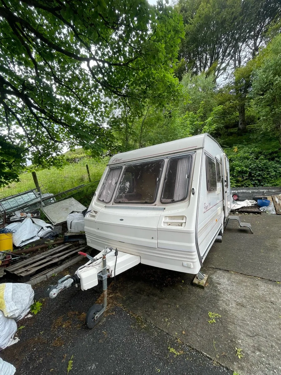Caravan - Image 2