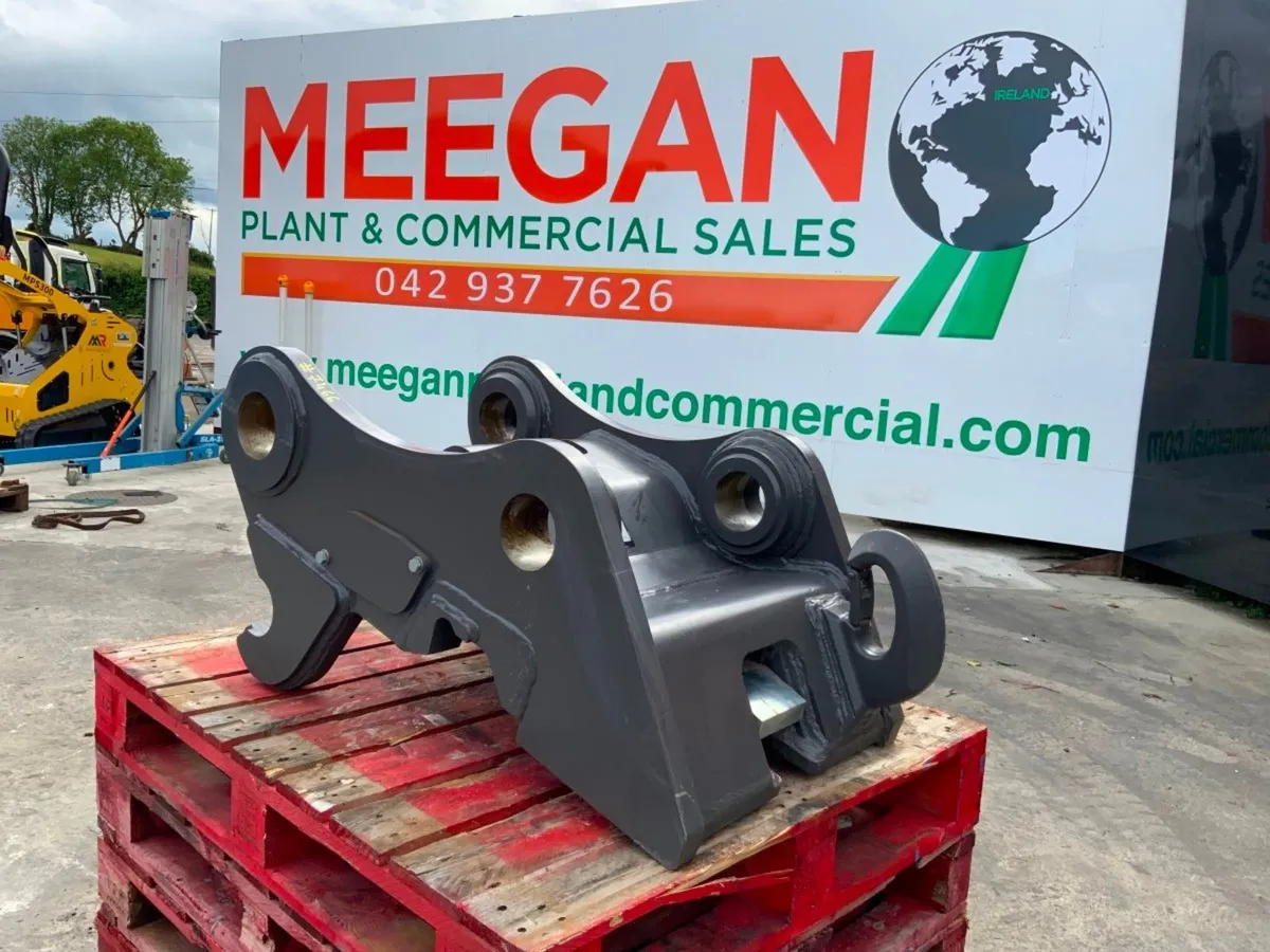 UNUSED VOLVO S3 QUICK HITCH  / COUPLER......7466. - Image 2