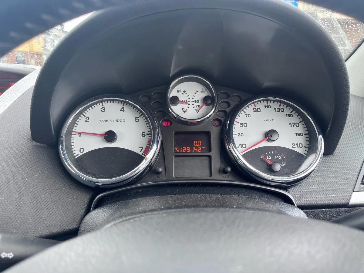 Peugeot 206 1.4 petrol - Image 3