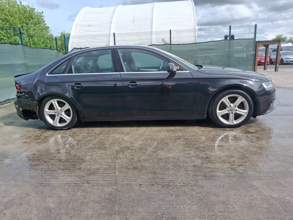 2013 Audi A4  2.0 Diesel  Manual - Image 4