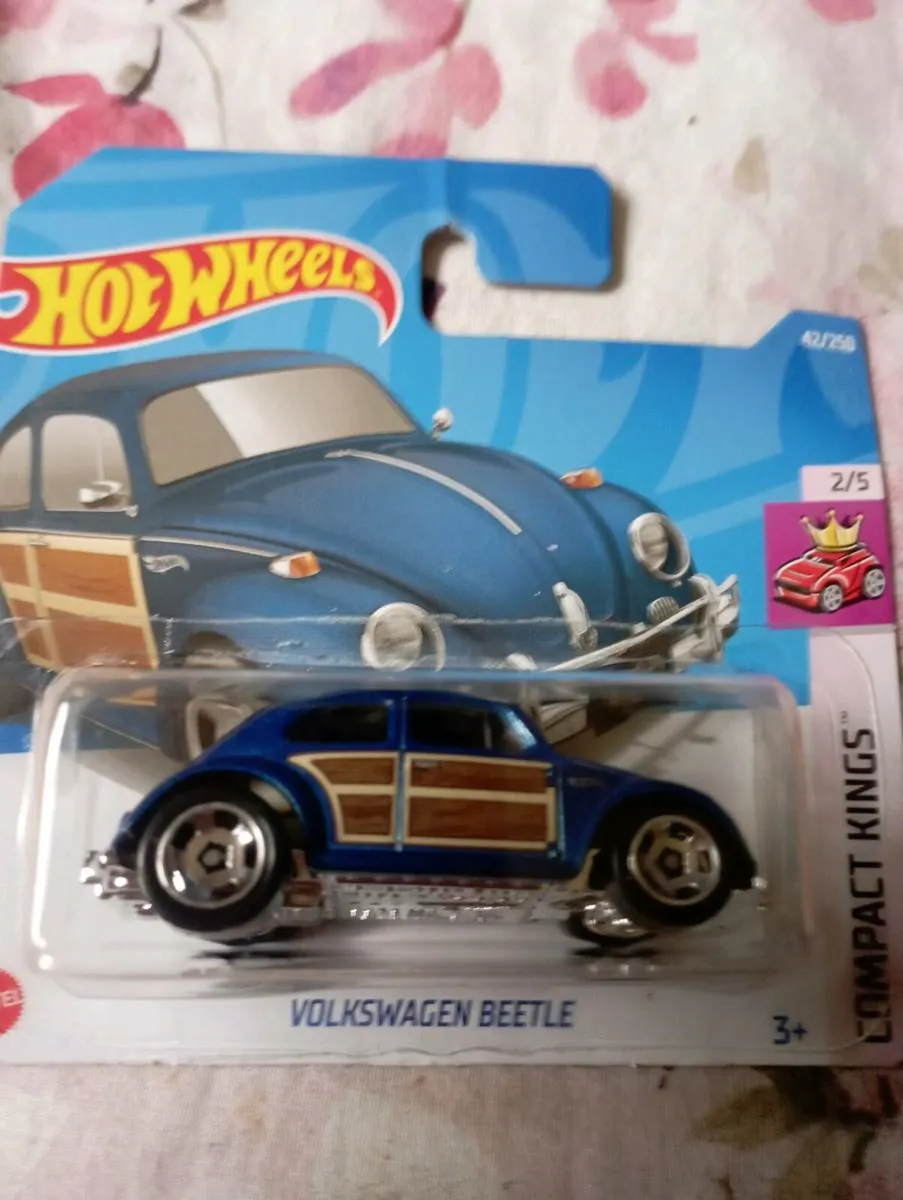 HOT WHEELS DIE-CAST MODLES CARS - Image 3