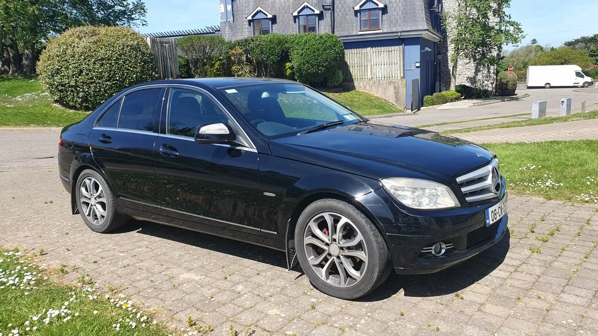 Mercedes-Benz C-Class 2008 - Image 1
