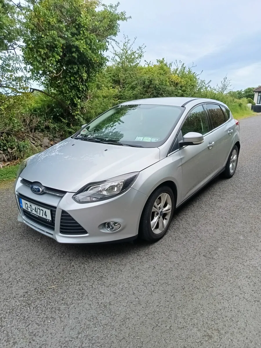 Ford Focus 2012 - Image 2