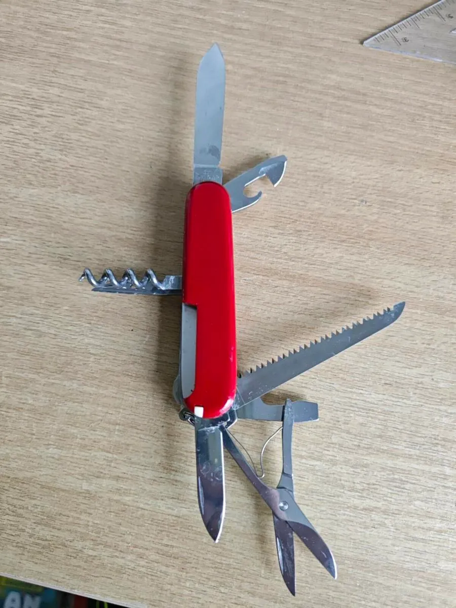 Swiss army knife - Image 1
