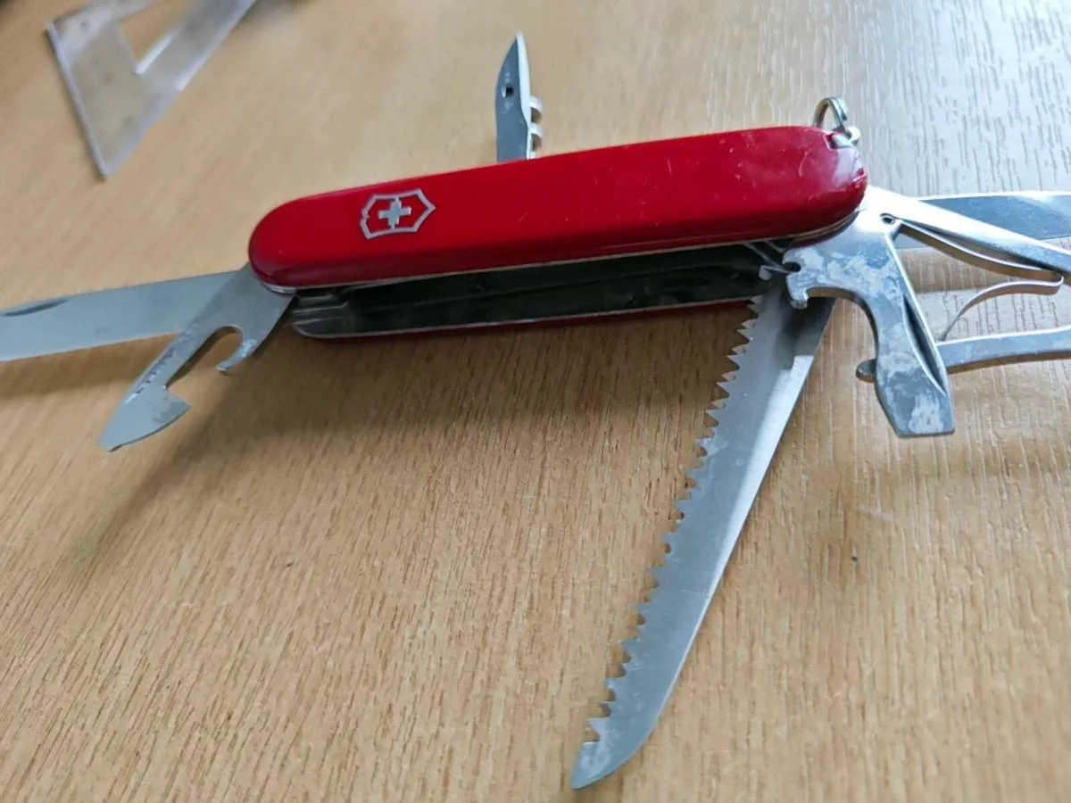 Swiss army knife - Image 4