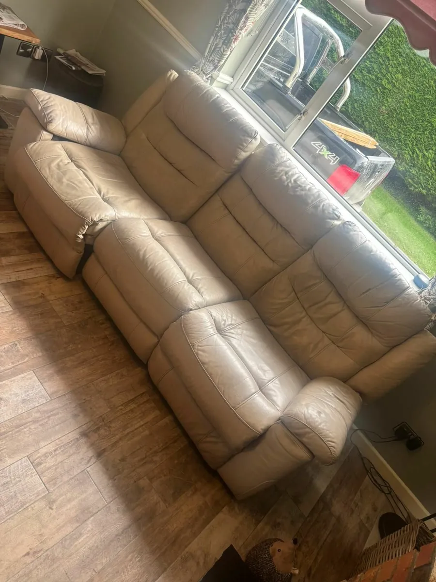 Couch - Image 1