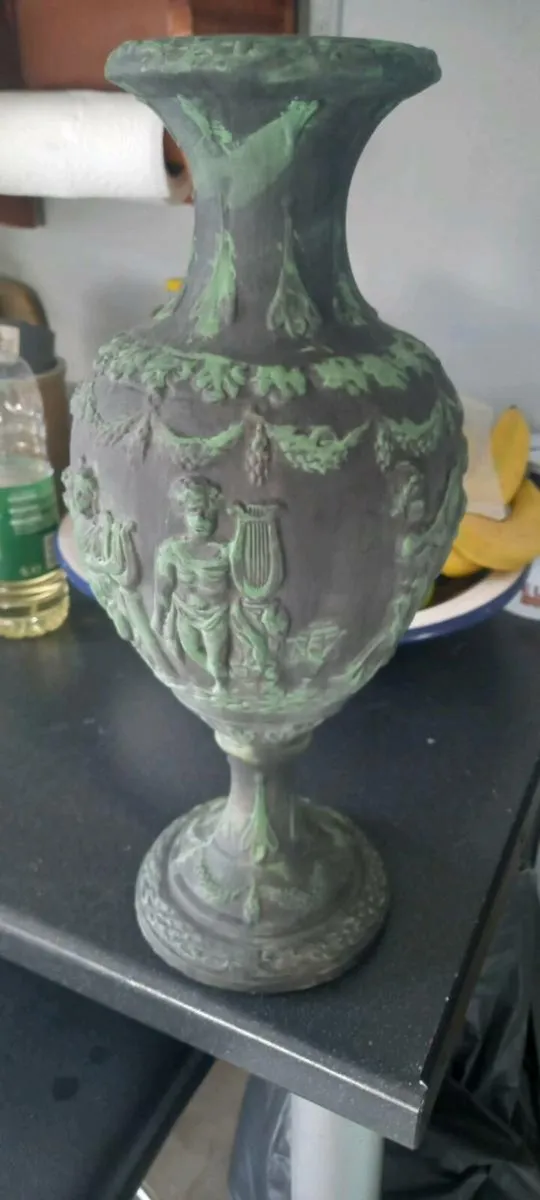Unusual Vase depicting figures on the side - Image 1