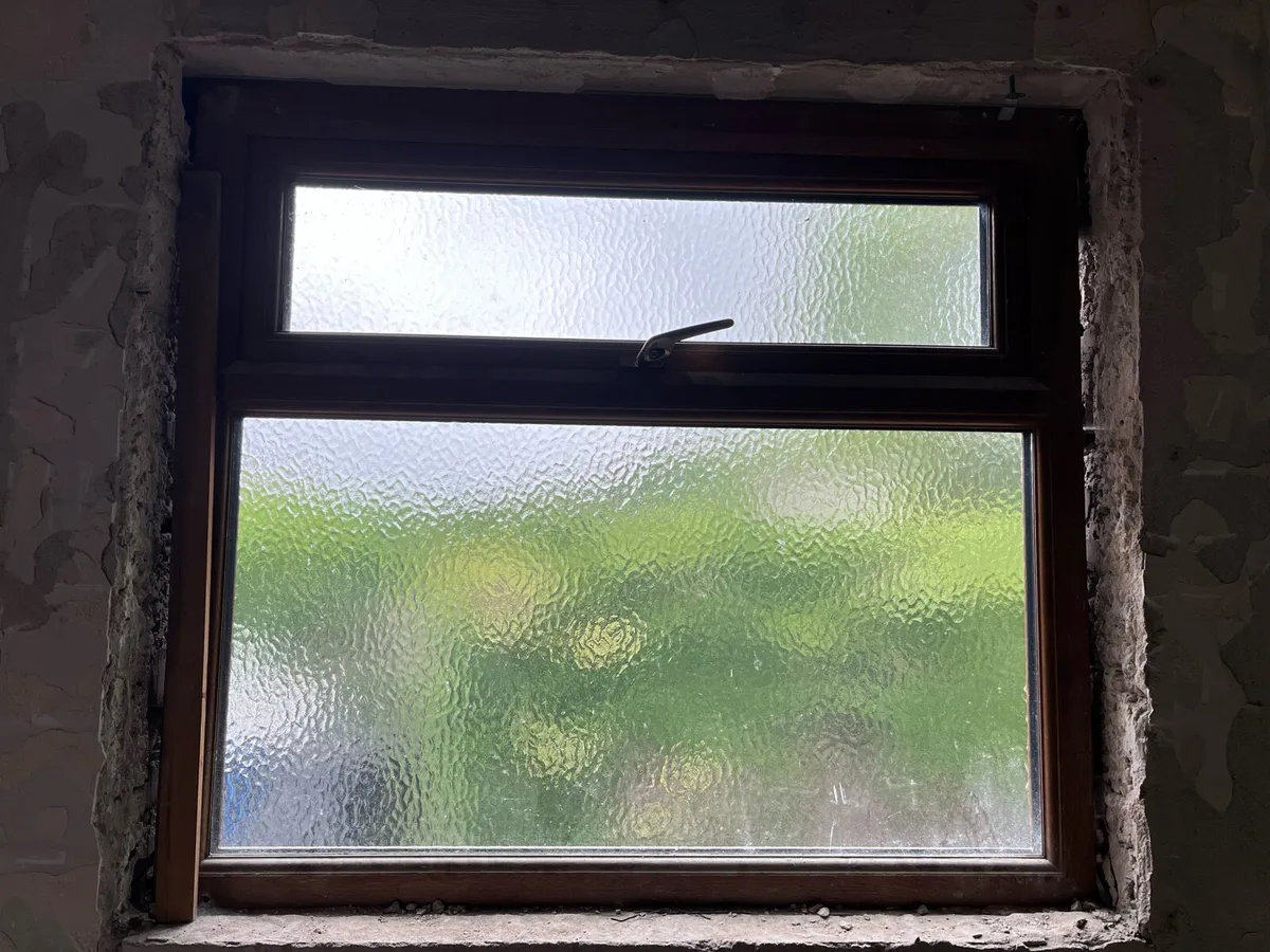 uPVC double glazed wood grain windows - Image 4