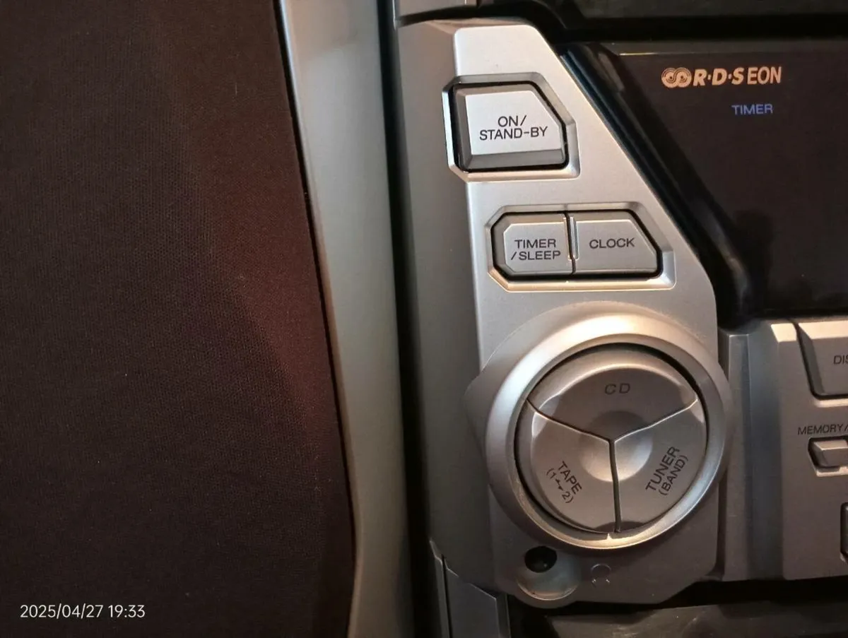Sharp Hifi system - Image 4