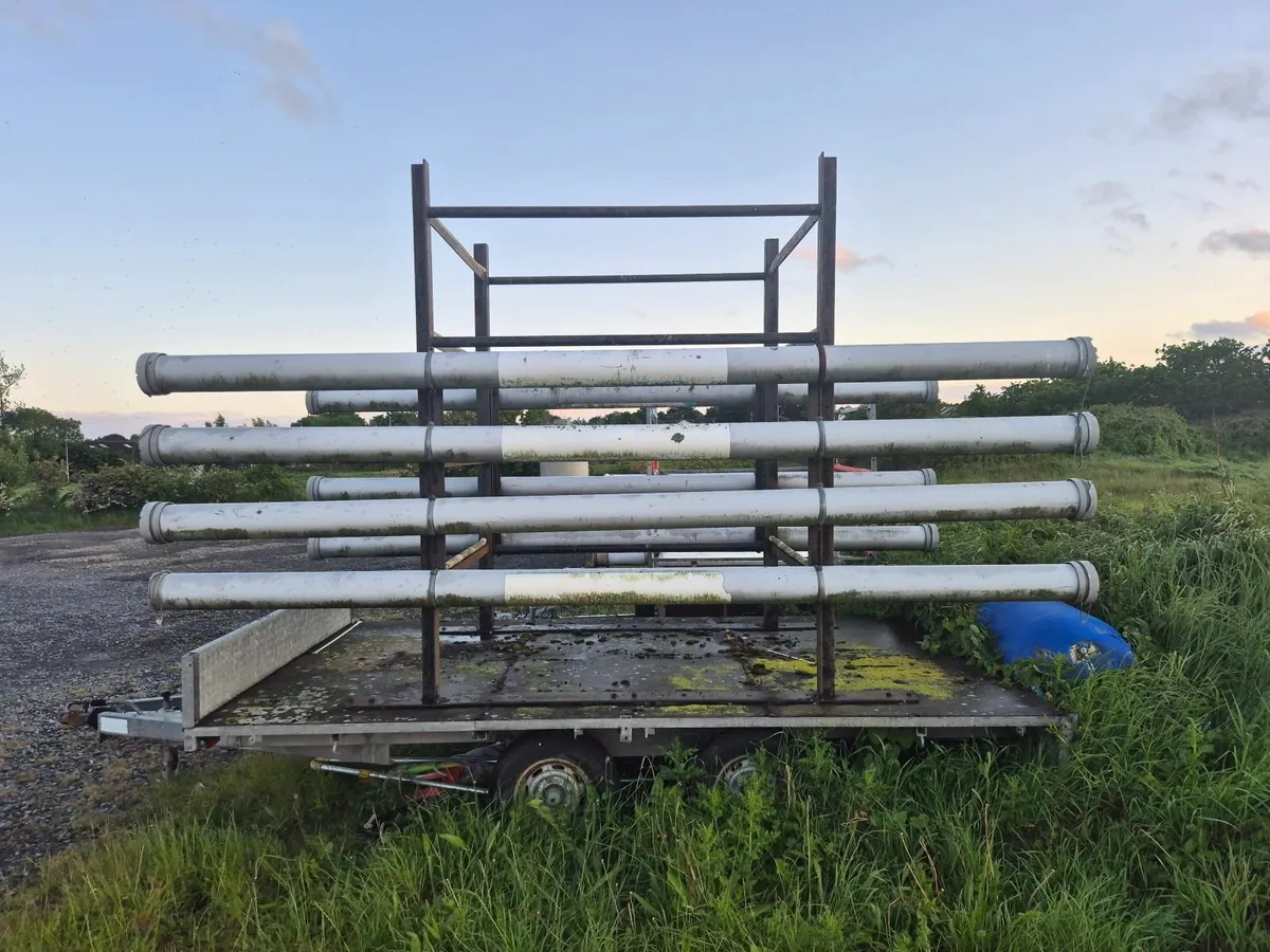 Flatbed Trailer w/ boat frame - Image 3