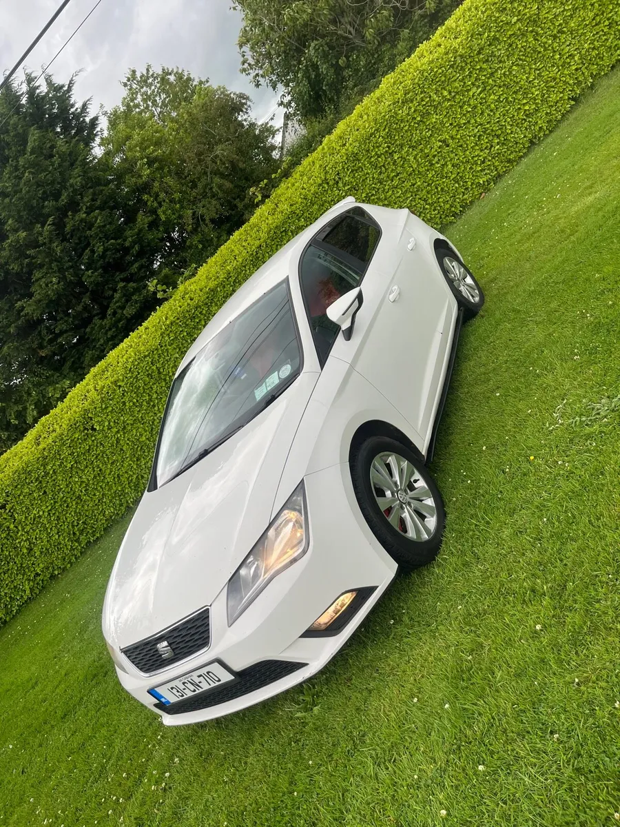 Seat Leon 2013 - Image 1