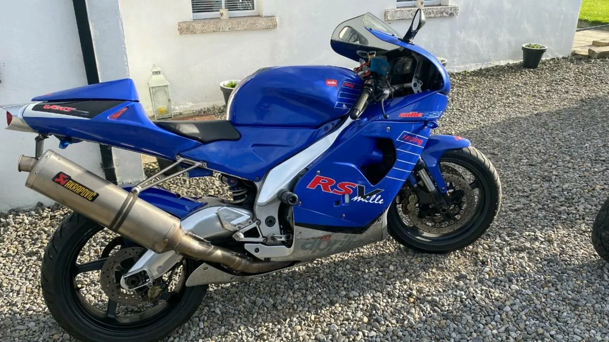 Aprilia mille rsv 1000 2001 - Image 1