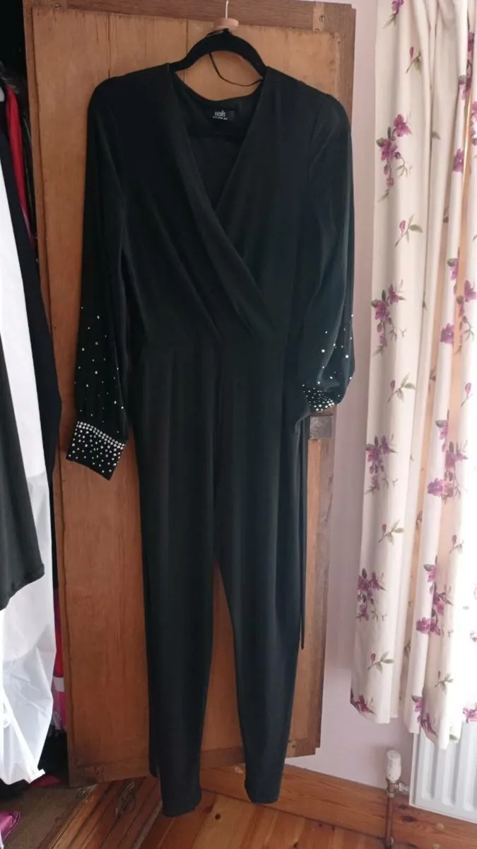 Ladies clothing - Image 4