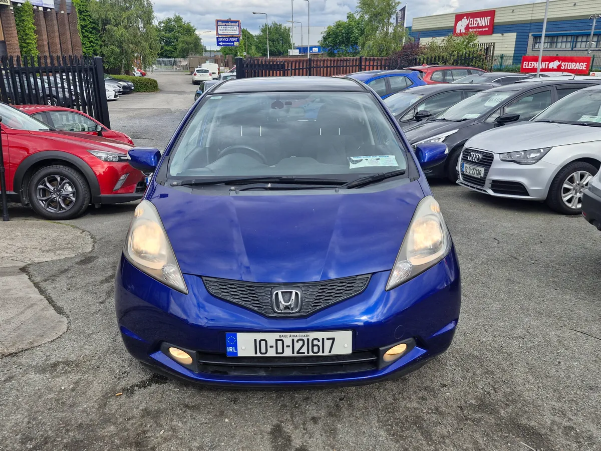 Honda Jazz 2010 - Image 2