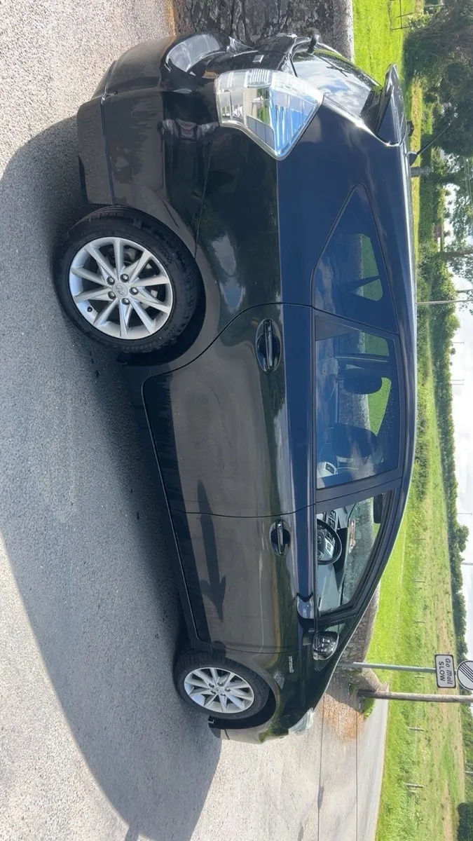 Toyota Prius 1.8 petrol hybrid - Image 2