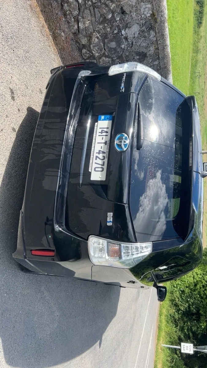 Toyota Prius 1.8 petrol hybrid - Image 3