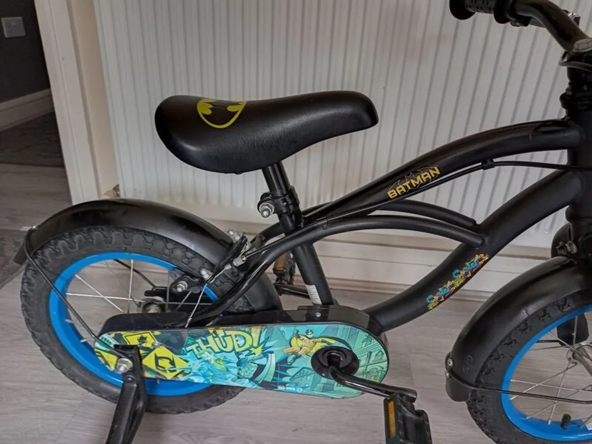 kids batman bike size 14 inch wheels - Image 3