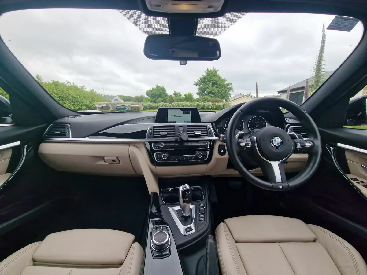 BMW 3-Series 2018 - Image 4