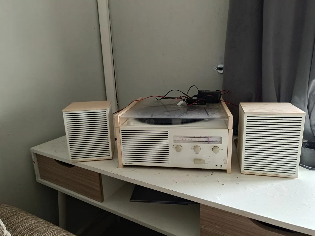 CROSLEY: SWITCH II ENTERTAINMENT SYSTEM - - Image 2