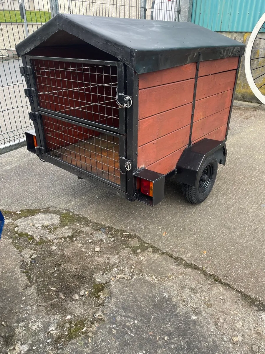 Trailer with steel roof and floor - Image 4